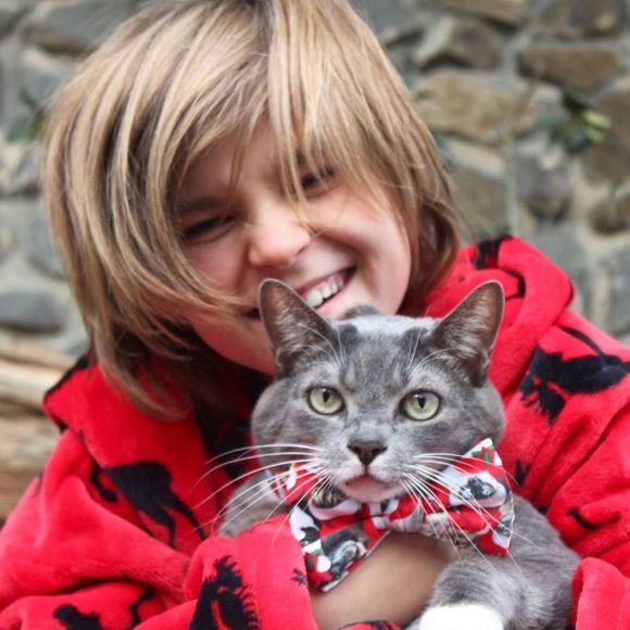 Meet your Posher, Lydia - Picture 1 of 1